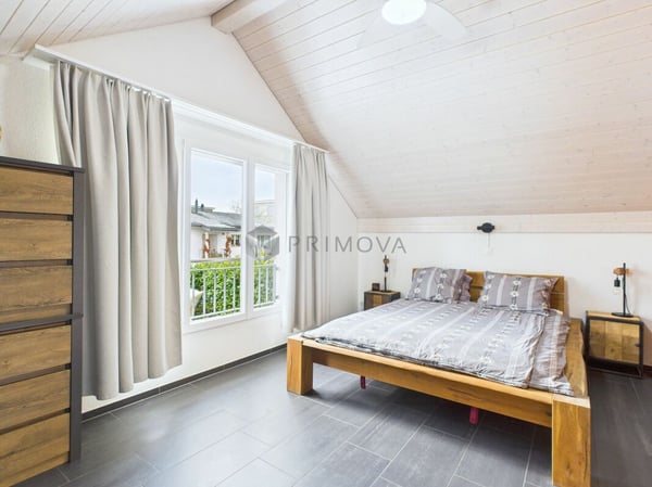 Familienhaus mit grossem Grundstück und weitem Naturblick 6