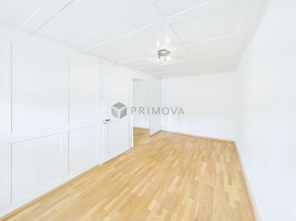 Beidseitig angebautes Bauernhaus sucht neuen Besitzer! 3