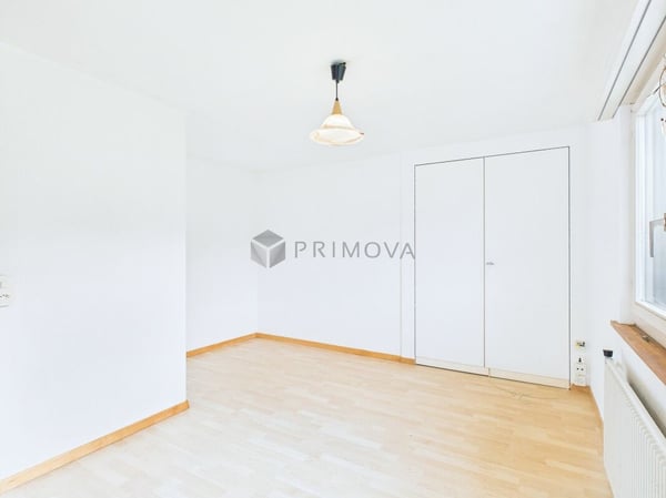 Doppeleinfamilienhaus an ruhiger Lage. Ihr Zuhause mit viel Raum für Ideen! 3