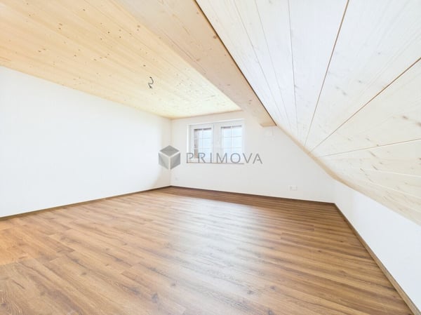 Wohnen im Einklang von Tradition und Moderne: Wie aus dem Ei gepellt - Ihr exklusiver Hausteil im steuergünstigen Feusisberg 9