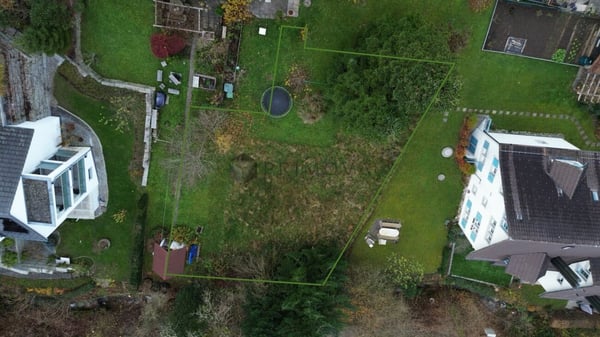 Vollerschlossene Bauparzelle nähe Pfannenstiel 7