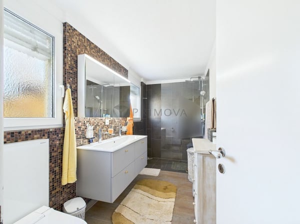 Familientraum mit Pool und Sonnengarten 9