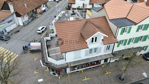 Sichern Sie sich jetzt eine  Rendite von ca. 4.8% - Zwei vollvermietete und kernsanierte Mehrfamilienhäuser! 3