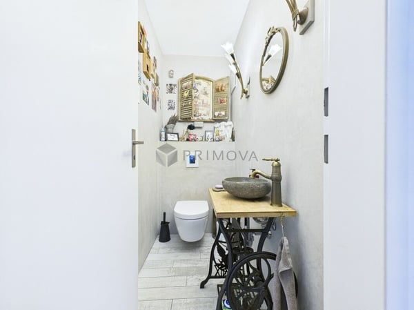 Exklusive 1.5 Zimmer-Maisonettewohnung in Oberwil BL 11