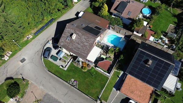 Ferien zu Hause - 1.5 Zimmer-Einfamilienhaus mit Pool und Sauna 1