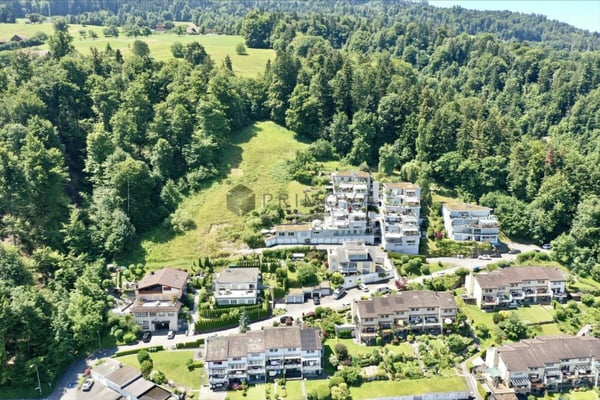 Baue deinen Traum: Sofort startklar an Top-Lage mit Aussicht ins Grüne! 1