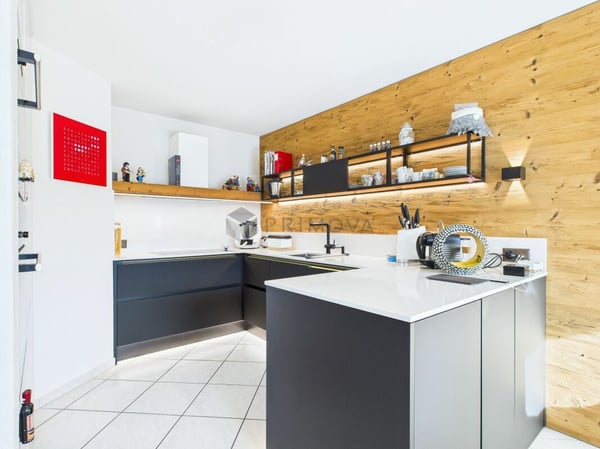 Wohnjuwel Sonnenberg -Lichtdurchflutete Doppeleinfamilienhaushälfte mit Alpenblick in Kriens 5