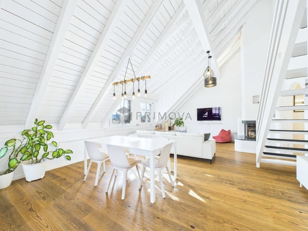 Lassen Sie ihre Wünsche wahr werden - traumhafte Dachmaisonette komplett renoviert 4