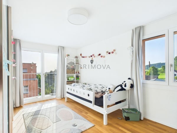 Einfach eine Wucht und muss man gesehen haben. Reiheneckhaus in Russikon - die Perfektion für Familien und Menschen mit dem Auge für das gewisse Etwas! 8