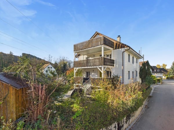 Kein 0815 Mehrfamilienhaus. Eines mit Platz, Licht und Raum für viel Kreativität! 17