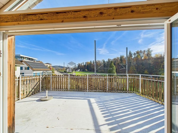 Kein 0815 Mehrfamilienhaus. Eines mit Platz, Licht und Raum für viel Kreativität! 16