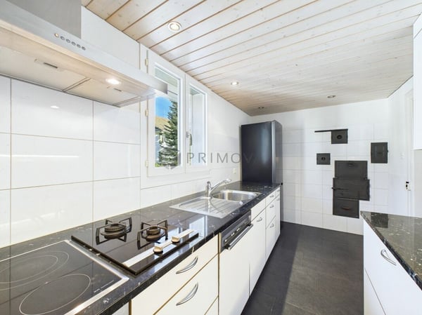 Kein 0815 Mehrfamilienhaus. Eines mit Platz, Licht und Raum für viel Kreativität! 8