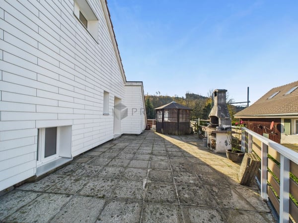 Kein 0815 Mehrfamilienhaus. Eines mit Platz, Licht und Raum für viel Kreativität! 13