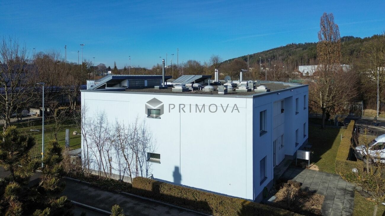 Incantevole appartamento di 4,5 locali in mansarda in una posizione di prim'ordine a Gümligen