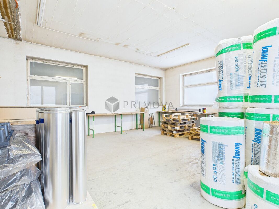 Profitieren Sie von 320m² Gewerbefläche in bester Hafenlage zu einem unschlagbaren Preis