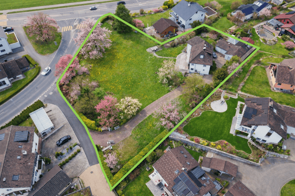3537m² Bauland mit Bestandesliegenschaft