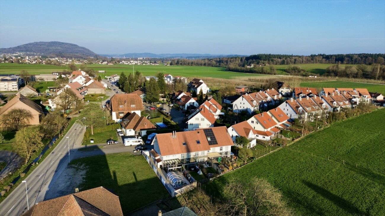 Frisch renoviertes Familienidyll mit Garten und Spielparadies im Dachgeschoss