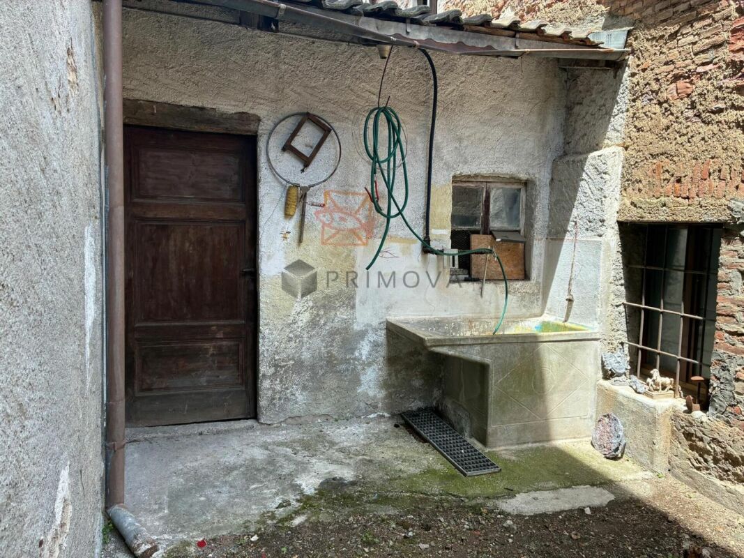 Il fascino storico cerca visionari creativi - Casa monofamigliare con idilliaco cortile interno