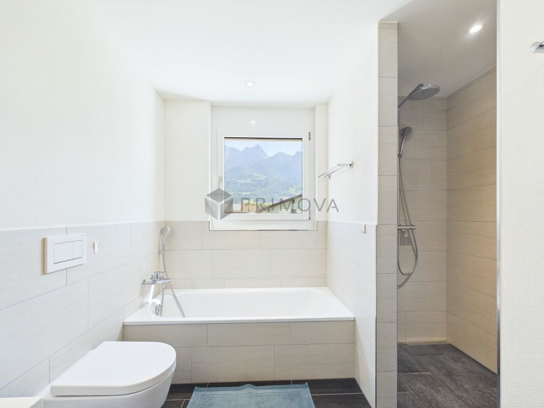 Bezauberndes 5.5 Zimmer - Doppeleinfamilienhaus & Garten in Top-Quartier