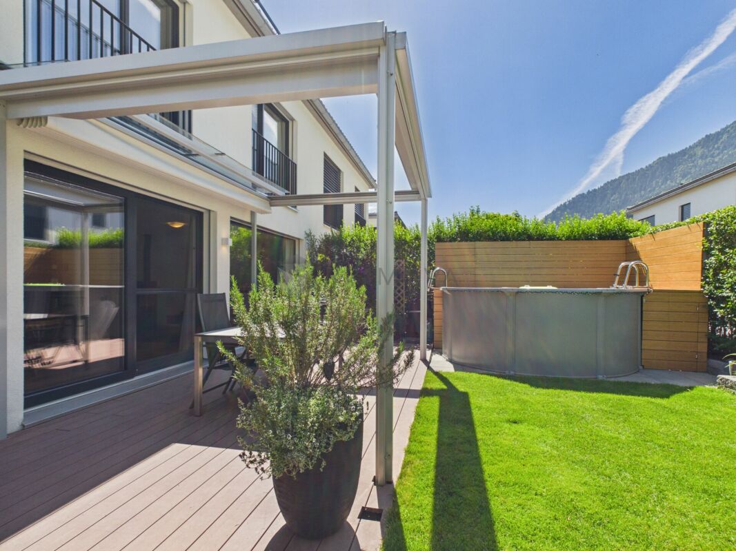 Bezauberndes 5.5 Zimmer - Doppeleinfamilienhaus & Garten in Top-Quartier