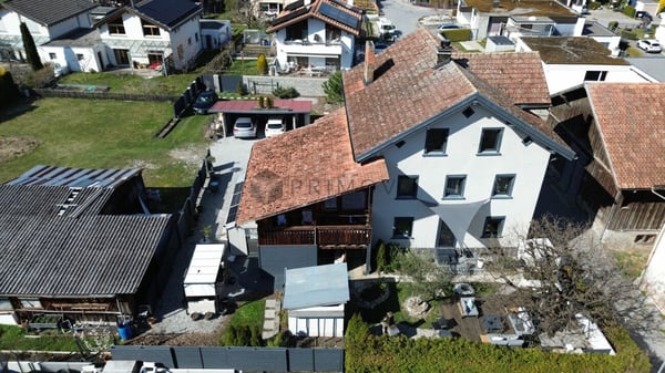 Charmantes Mehrfamilienhaus  mit Ausbaupotenzial an ruhiger Lage von Rhäzüns 4