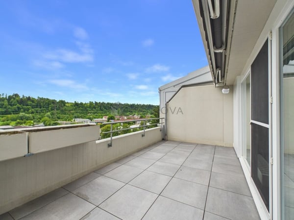 Moderne 5.5 Zimmer-Maisonette bietet exklusives Wohnen auf drei Etagen wie im Einfamilienhaus 6
