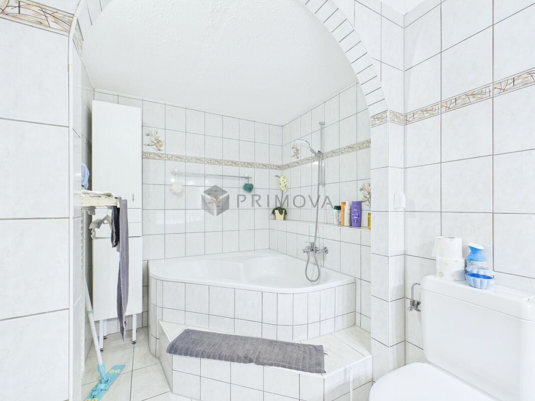 Moderne 5.5 Zimmer-Maisonette bietet exklusives Wohnen auf drei Etagen wie im Einfamilienhaus