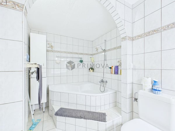 Moderne 5.5 Zimmer-Maisonette bietet exklusives Wohnen auf drei Etagen wie im Einfamilienhaus 12