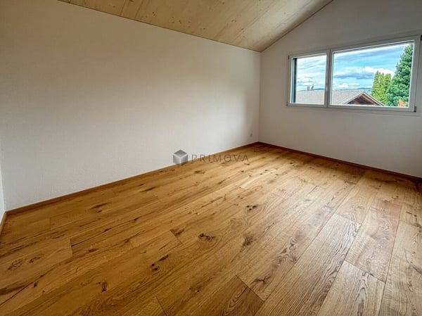Lassen Sie sich überwältigen von diesem absolut schönen Neubau 3