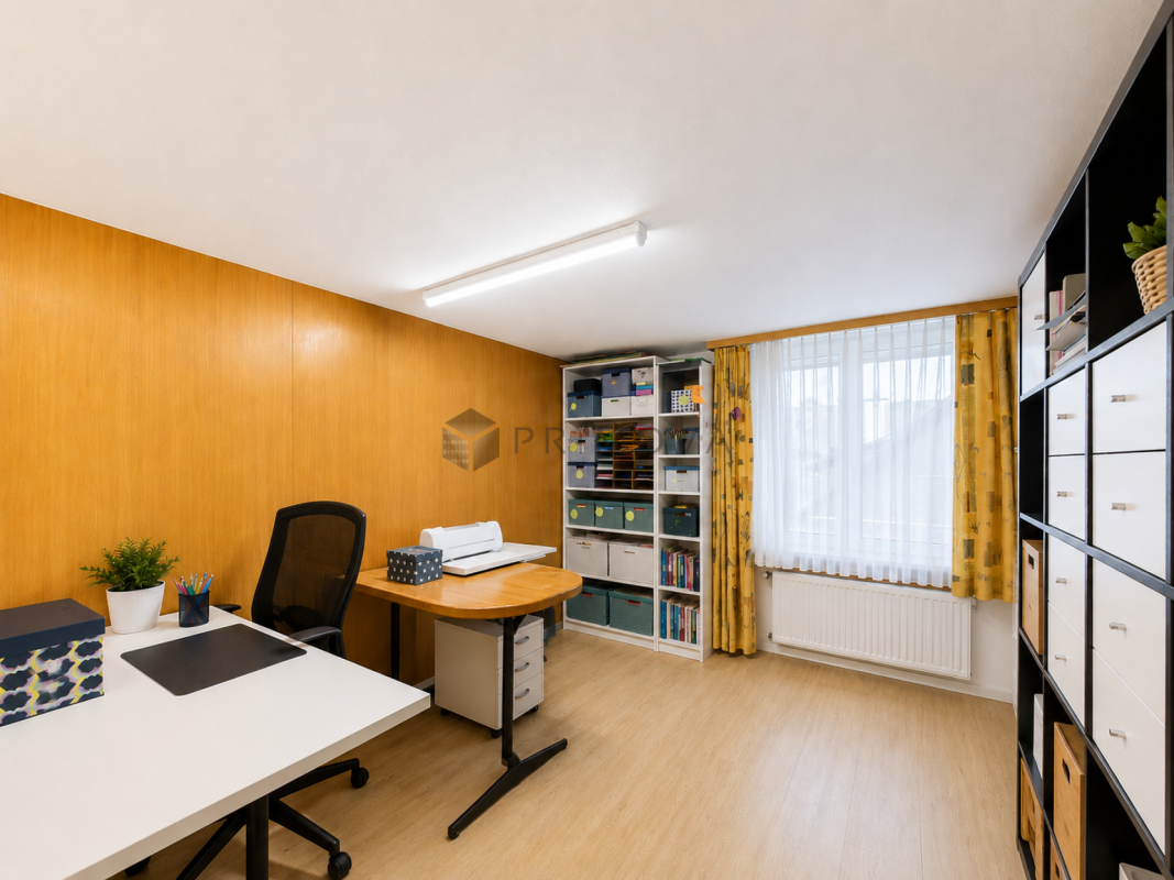 Familienfreundliches 5.5 Zimmer-Reihenhaus mit viel Platz und sonnigem Aussenbereich
