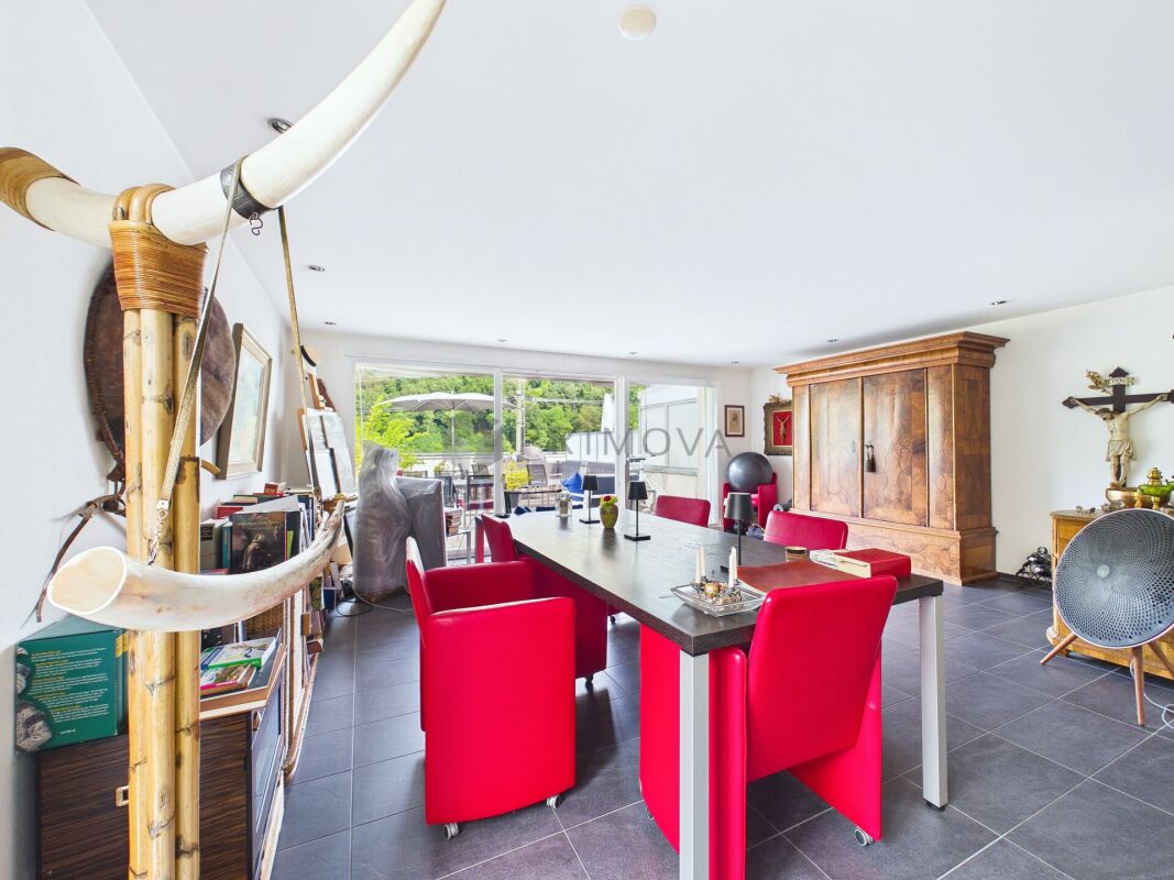 Exklusive und luxuriöse Terrassenwohnung in Duggingen