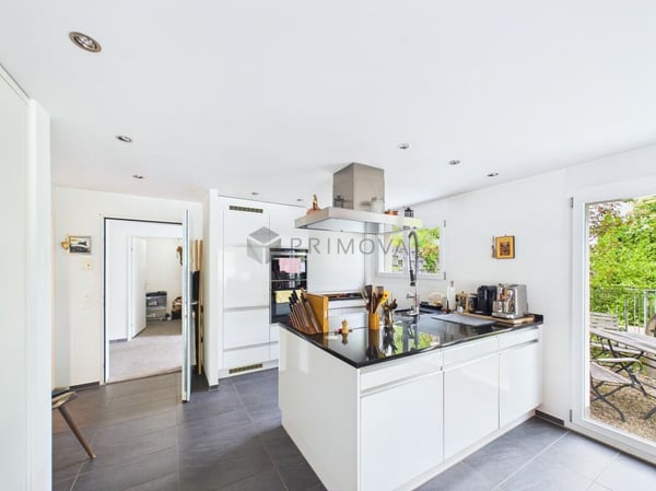Exklusive und luxuriöse Terrassenwohnung in Duggingen 4