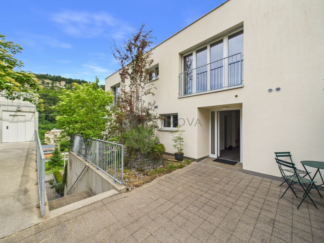 Exklusive und luxuriöse Terrassenwohnung in Duggingen