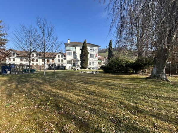 Grosszügiges Bauland-Juwel in Huttwil 1