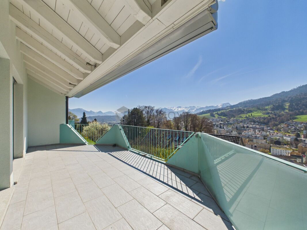 Wohnjuwel am Sonnenberg - die Doppeleinfamilienhaushälfte mit Blick auf den Pilatus