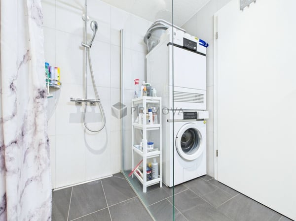 RESERVIERT - Modernes Design trifft Emmentaler Idylle: Top-Wohnung zu verkaufen 8