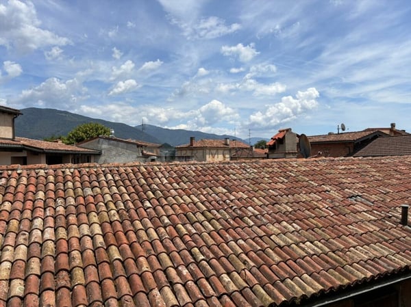 Un gioiello storico da reinventare: casa unifamiliare con corte idilliaca 15