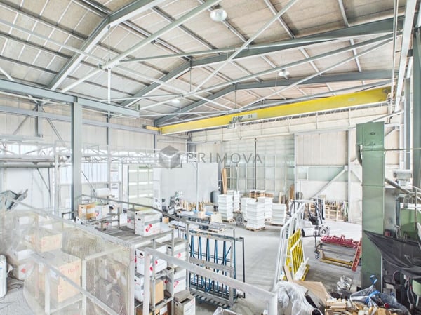Gewerbehalle mit Aussenfläche - ideal für Logistik und Transport 7