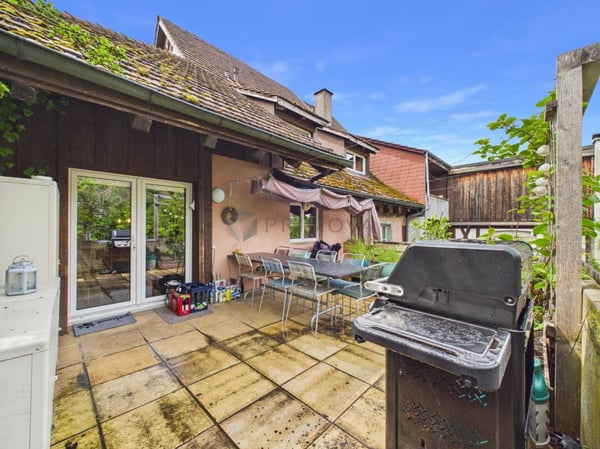 Charmantes Mehrfamilienhaus mit Gewerbeeinheit an zentraler Lage in Wilchingen 20