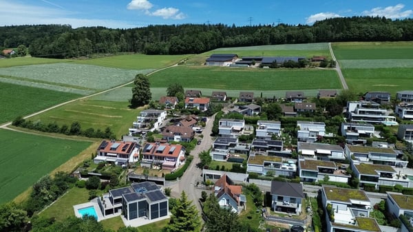 Entwicklungsgrundstück mit Bestandesliegenschaft 3