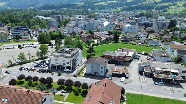 Wohn- und Geschäftshaus mit Wertschöpfungspotenzial! Investieren Sie jetzt an Top Lage im herzen der Schweiz. 3