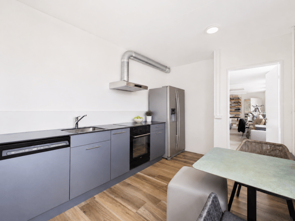 Showroom, Lager & Dachterrasse - erzielbare Bruttorendite bis 6 % 6
