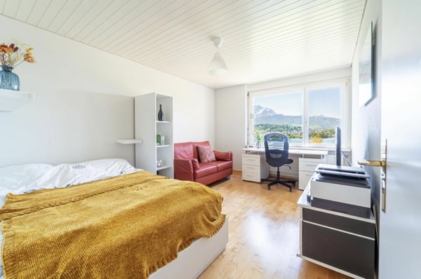 Logenplatz über dem Vierwaldstättersee, elegantes Reihenhaus-Juwel in Luzern 8