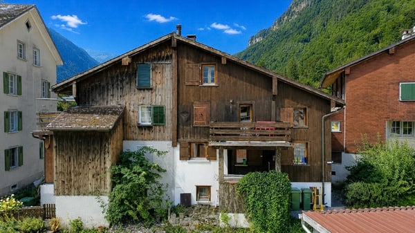 Einzigartiger 320-jähriger Strickbau - 5 Zimmer, Bergblick & ganz viel Charme