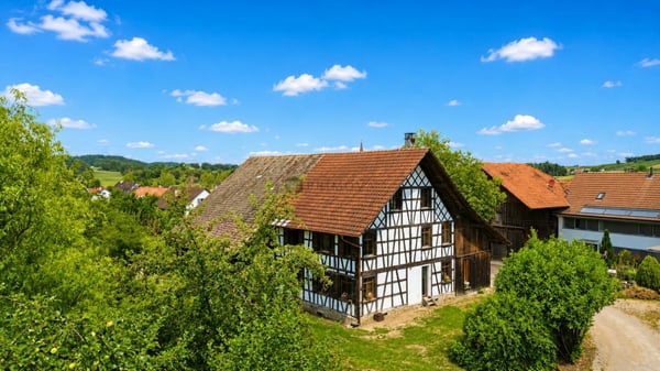 Historisches Fachwerkhaus auf 1'706 m² Grundstück mit Entwicklungspotenzial 1