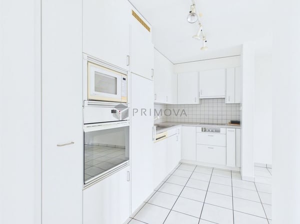 Licht, Charme & Gemütlichkeit - 2.5 Zimmer-Dachwohnung in Klingnau 2
