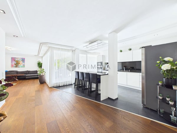 Modernisiertes Terrassen-Bijou 4