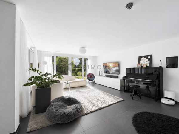 4.5 Zimmer-Gartenwohnung mit Wintergarten und eigenem Garten 3
