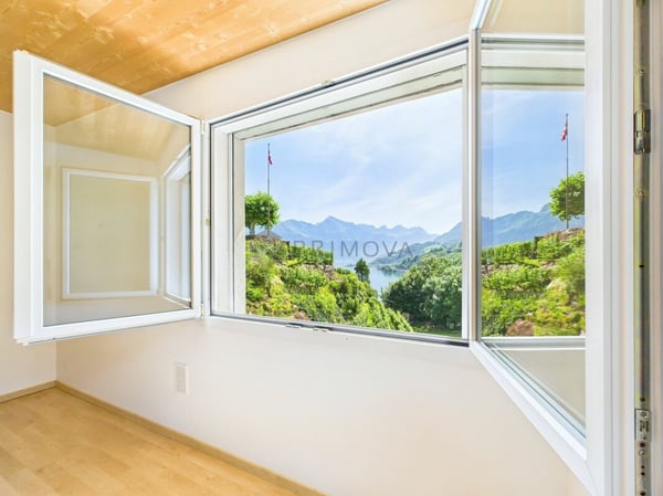 Wohnen am See: Möblierte 2.5 Zi.-Ferienwohnung mit Panorama-Terrasse & Parkplatz 9