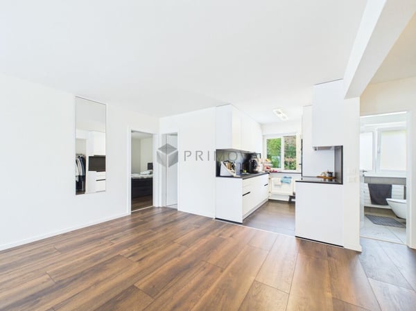 Modernisiert & grosszügig mit Cheminée im familienfreundlichen Quartier 4